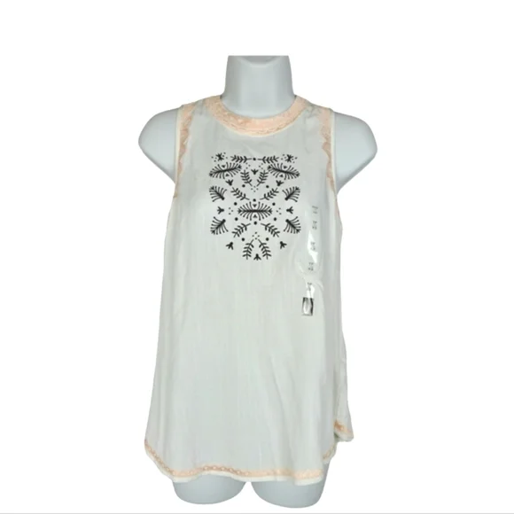 Twik Boho Embroidered Sleeveless Top - Picture 1 of 8
